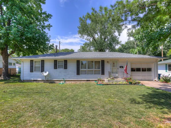 431 W College Avenue, Carthage, MO 64836