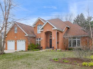 944 Clyde Ave, Downers Grove, IL 60516