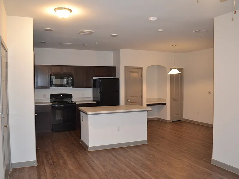 Majestic Ranch Apartment Homes — Photo 5