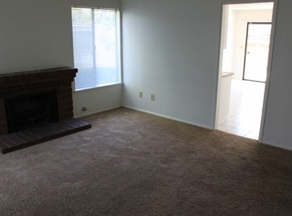 5th image of 10711 Mountain View Ave