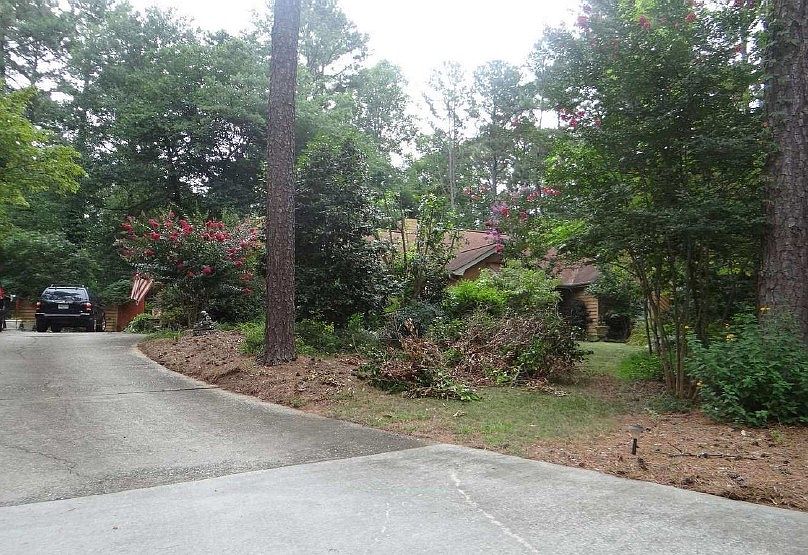 2nd image of 315 Longmoor Way