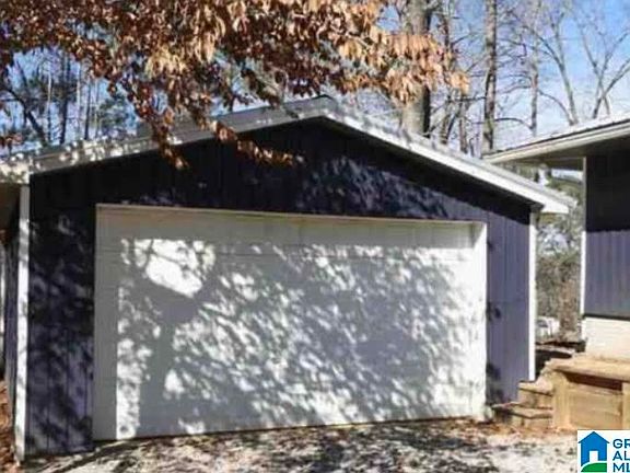 5th image of 48 Crocker Dr