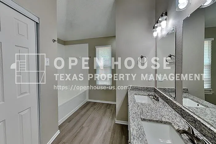 6937 Cheswick Dr — Photo 11
