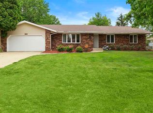 3637 Flambeau Dr, Rockford, IL 61114