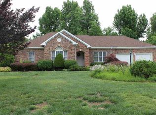 825 Cindy Dr, Paducah, KY 42003