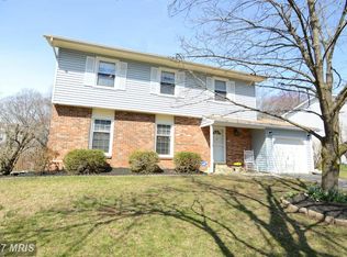 1682 Fallsway Dr, Crofton, MD 21114