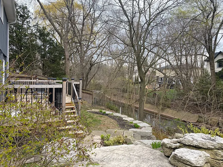 210 Valleyview Ct — Photo 6