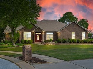 802 Charles Ln, Prairie Grove, AR 72753