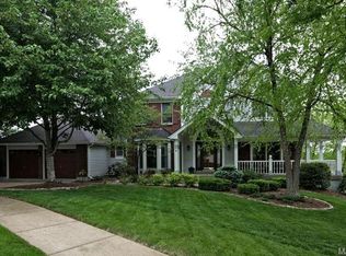 716 Carman Oaks Ct, Ballwin, MO