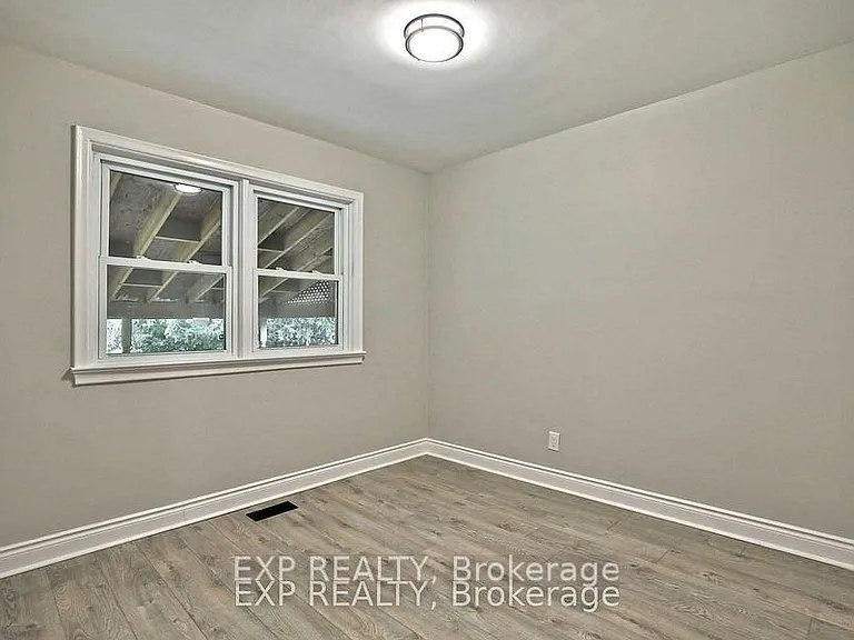 778 Drury Ln — Photo 8