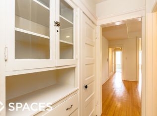 1456 W Addison St #UNT2, Chicago, IL 60613