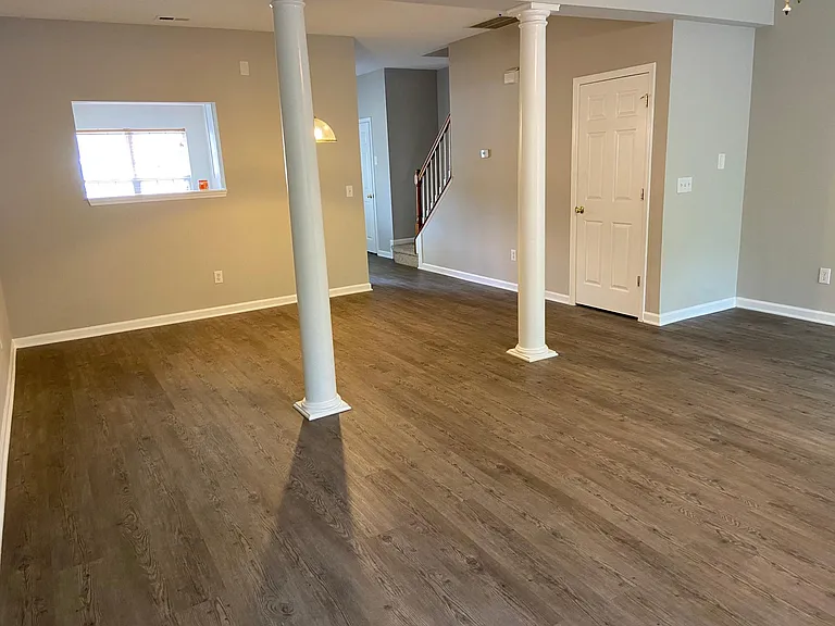 2837 Gross Ave — Photo 10