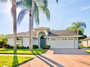 1209 Ventana Dr, Ruskin, FL 33573