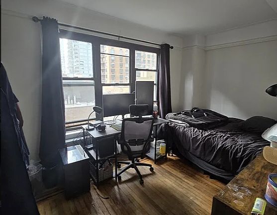 2nd image of 310 E 55th St APT 7E