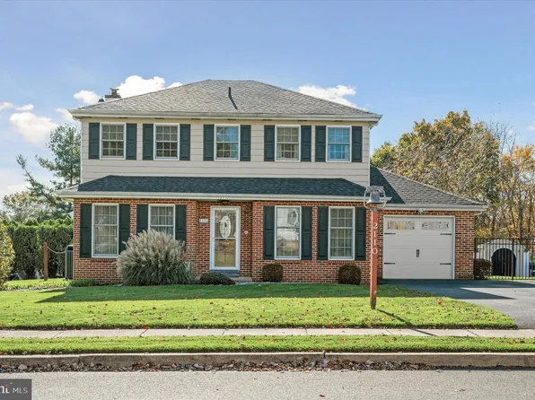 2110 Horseshoe Rd, Warrington, PA 18976