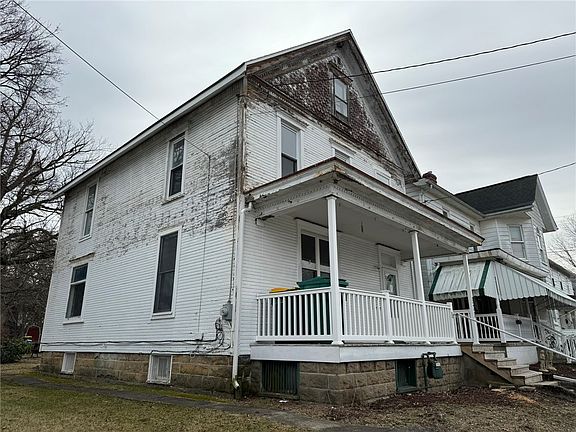 2nd image of 321 W 2nd Ave