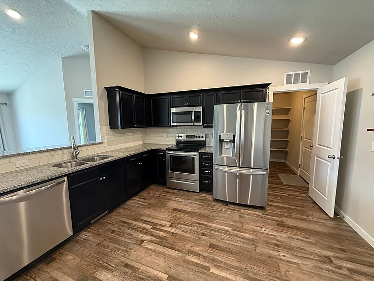 12087 W Soapstone Dr — Photo 3