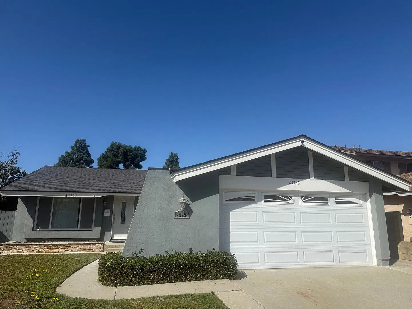 Awesome 3 Bedroom 2 Bath House — Photo 1