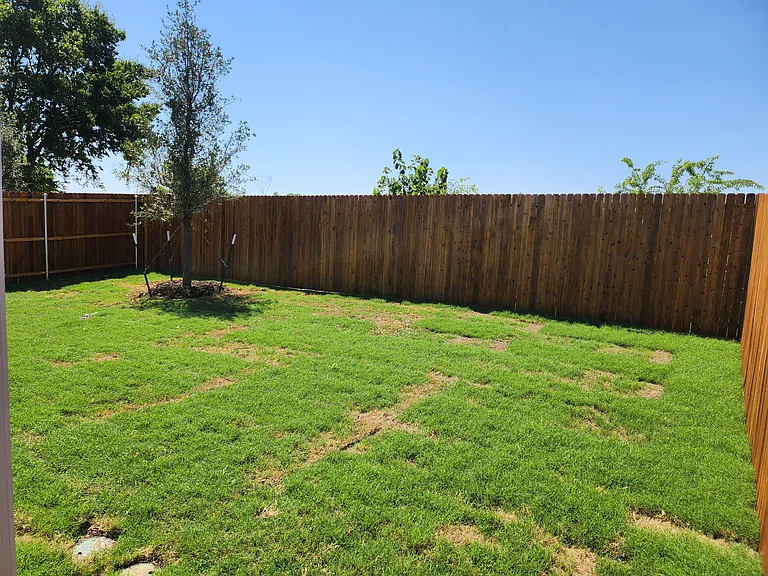 3425 Flicker Ln — Photo 23