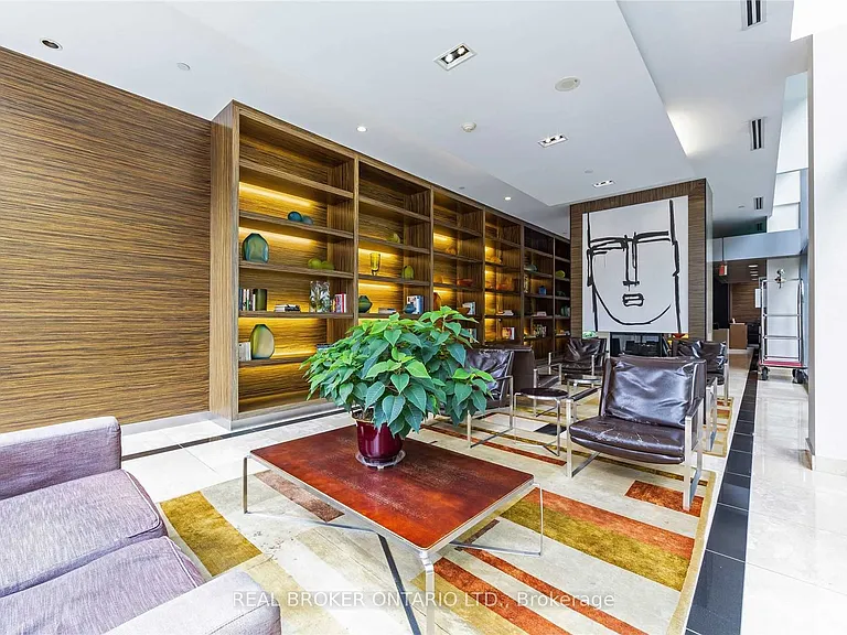 37 Grosvenor St #3105 — Photo 19