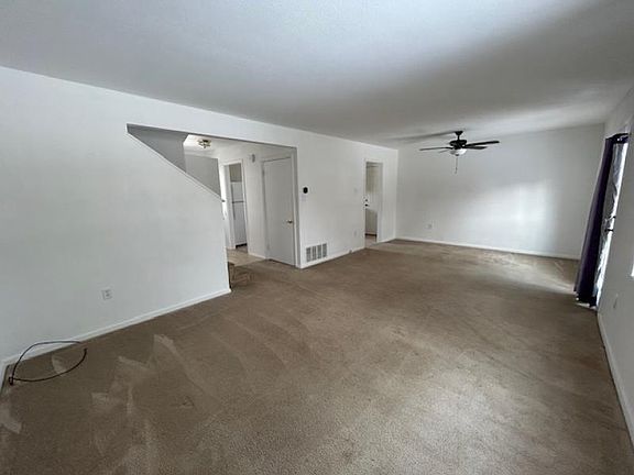 5th image of 9617 Missouri St #A