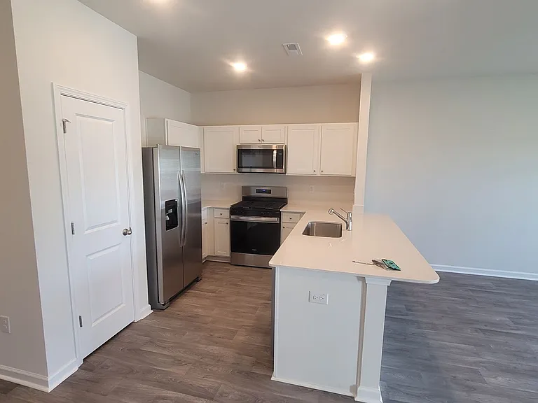19 Virgo Dr — Photo 3