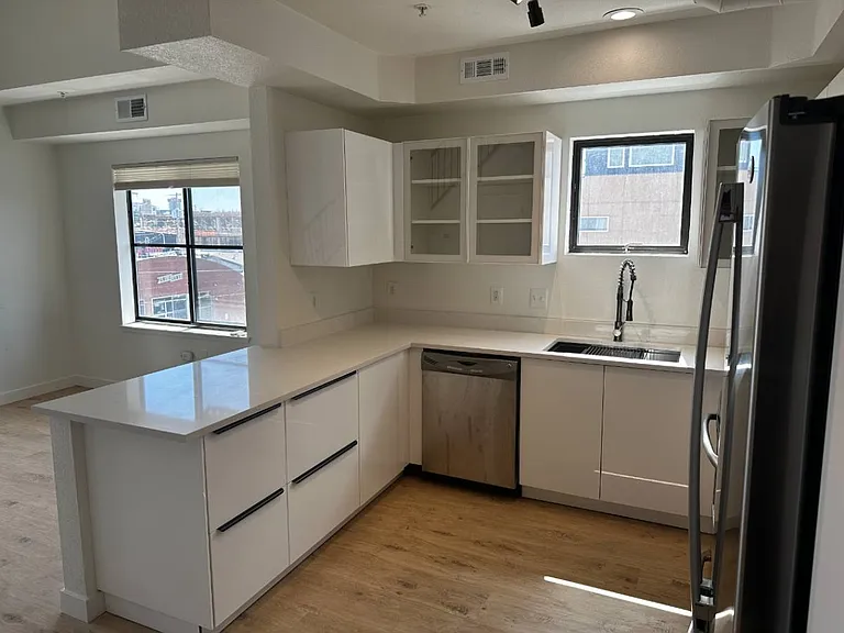 3149 Blake St #301 — Photo 10
