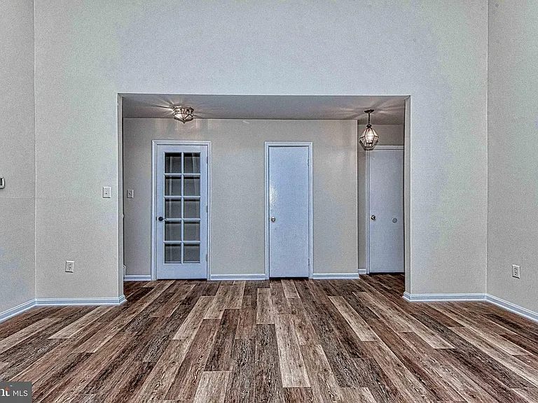 8467 Ivy Glen Ct — Photo 8