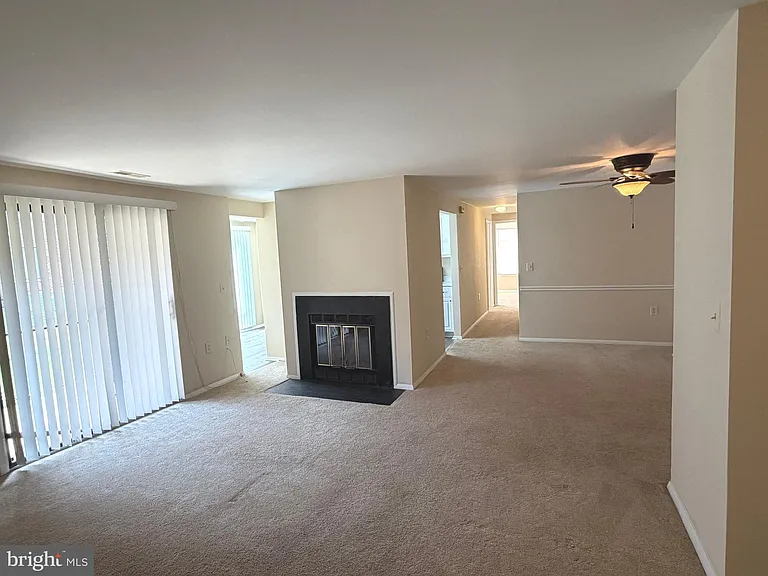 18131 Chalet Dr #24-103 — Photo 3