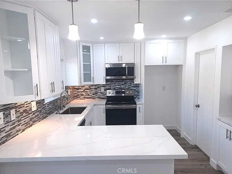 11820 Gloxinia Ave — Photo 7