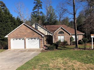 412 Kipling Dr, Taylorsville, NC 28681