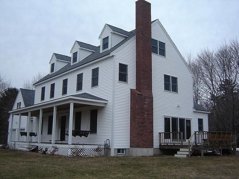 2nd image of 15 Bates Ln