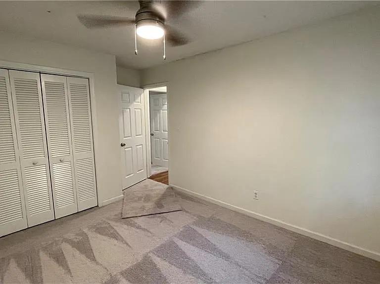 111 Doves Ln — Photo 4
