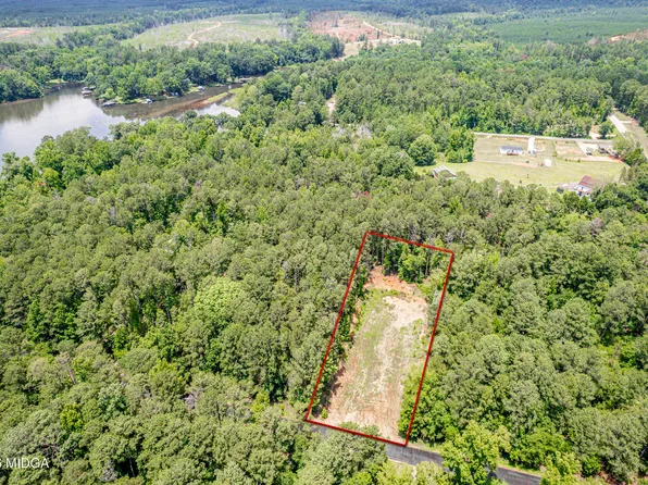 82 Cedar Dr, Sparta, GA 31087
