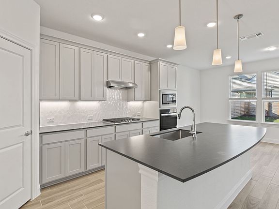 Eat-In Kitchen Island