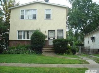 24528 148th Ave, Rosedale, NY 11422