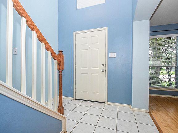 5th image of 3107 Oxbridge Ct