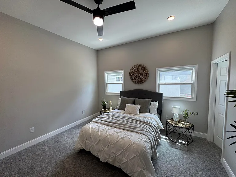 405 Cedar St NW — Photo 14