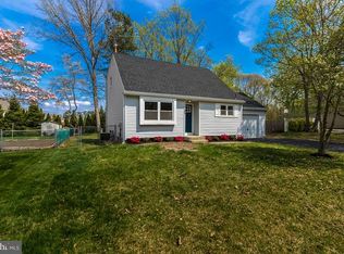 154 Saint Moritz Dr, Sicklerville, NJ