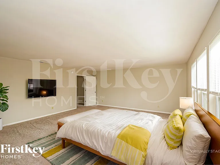 4260 Arches Ct — Photo 11