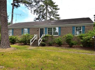 1633 Country Club Rd, Rocky Mount, NC 27804