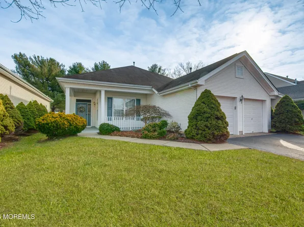 44 Springlawn Drive, Lakewood, NJ 08701