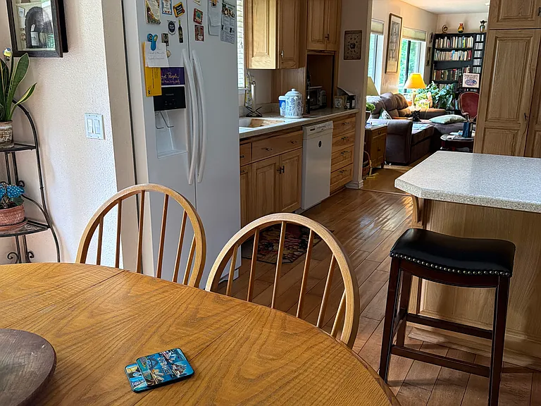 10335 Mercury Dr — Photo 8