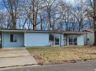 1510 Fenley Ave, Pekin, IL 61554