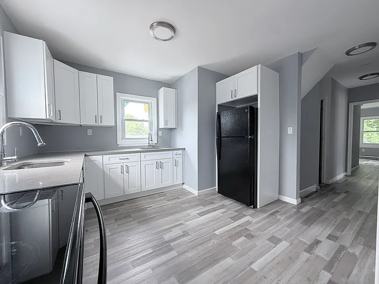 19 Landfield Ave #1 — Photo 4