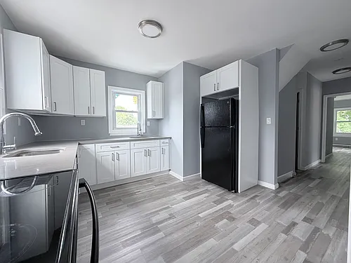 19 Landfield Ave Photo 1