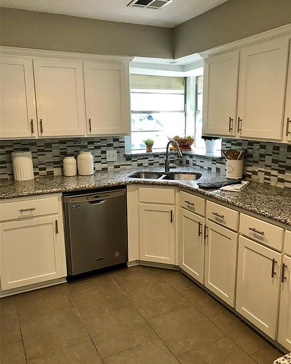 1st image of 2039 Richmond Dr