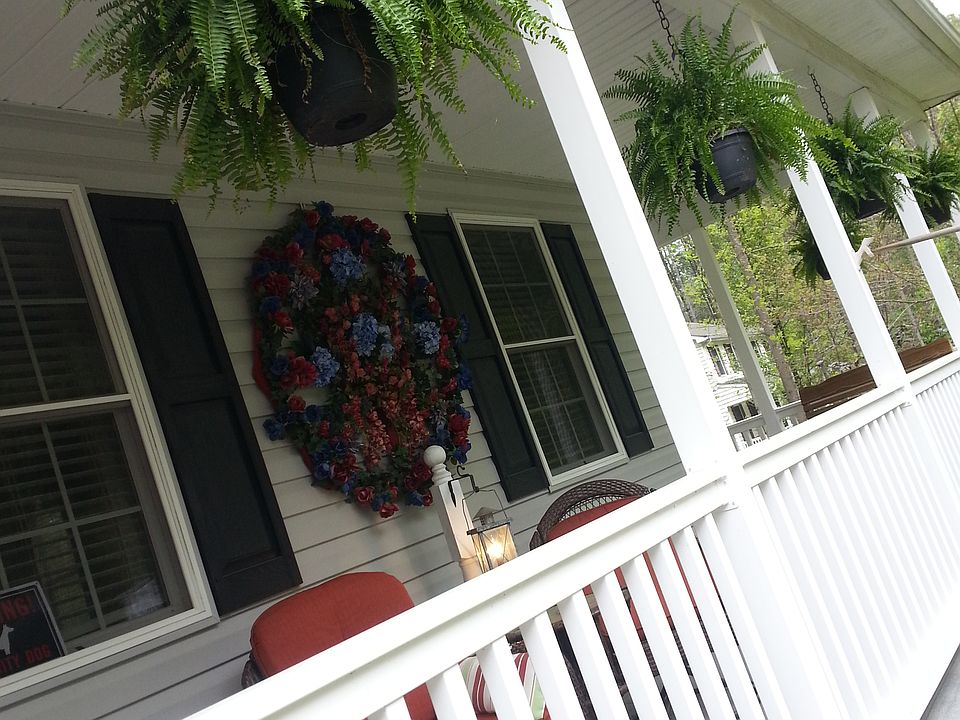 2nd image of 45170 Fairfax Ln