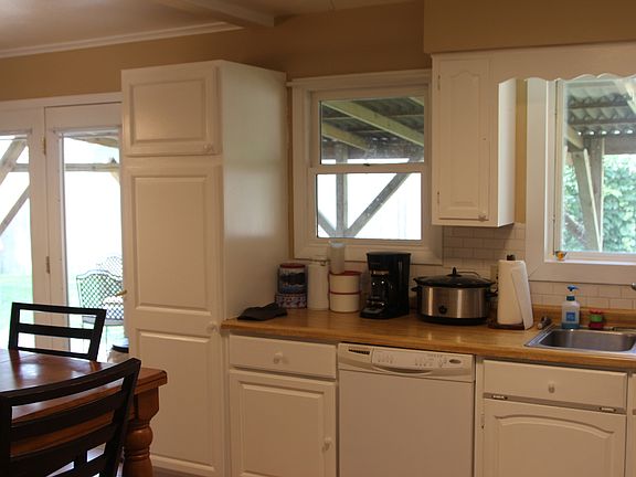 3rd image of 2311 Highland Dr
