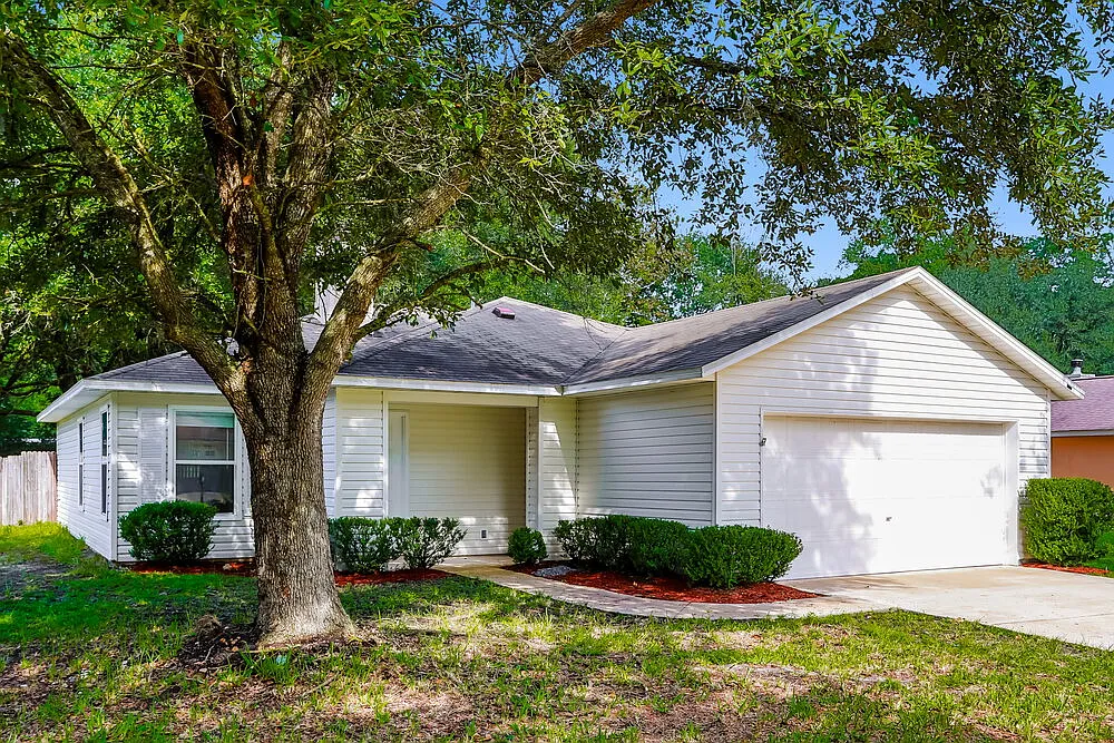 3 bed, 2.0 bath, 1336 sqft, $1,775 — Photo 3